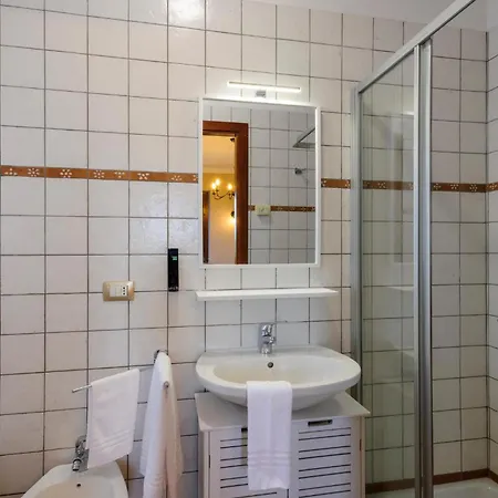 9 Bedroom Gorgeous In Ferienhaus