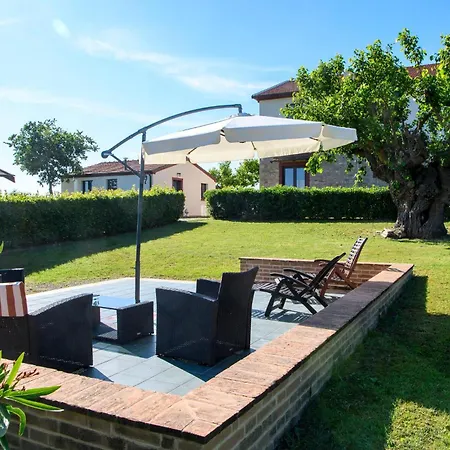 9 Bedroom Gorgeous In Cingoli
